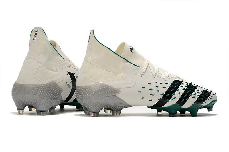 Chuteira adidas Predator Freak .1 Campo