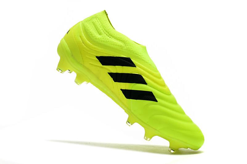 Chuteira Adidas Copa 19+ Campo