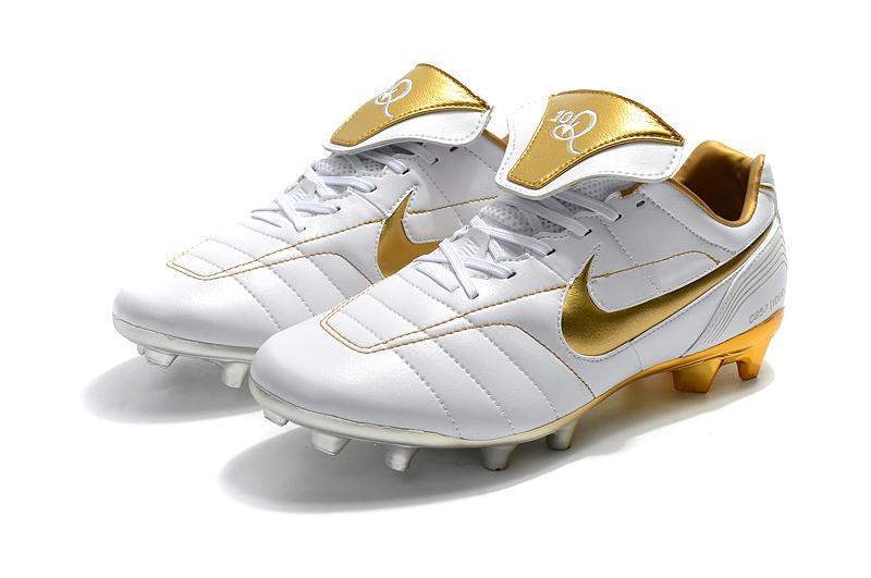 Chuteira Nike Tiempo Legend 7 R10 Elite Campo