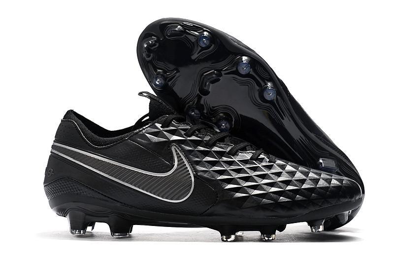 Chuteira Nike Tiempo Legend 8 Elite Campo