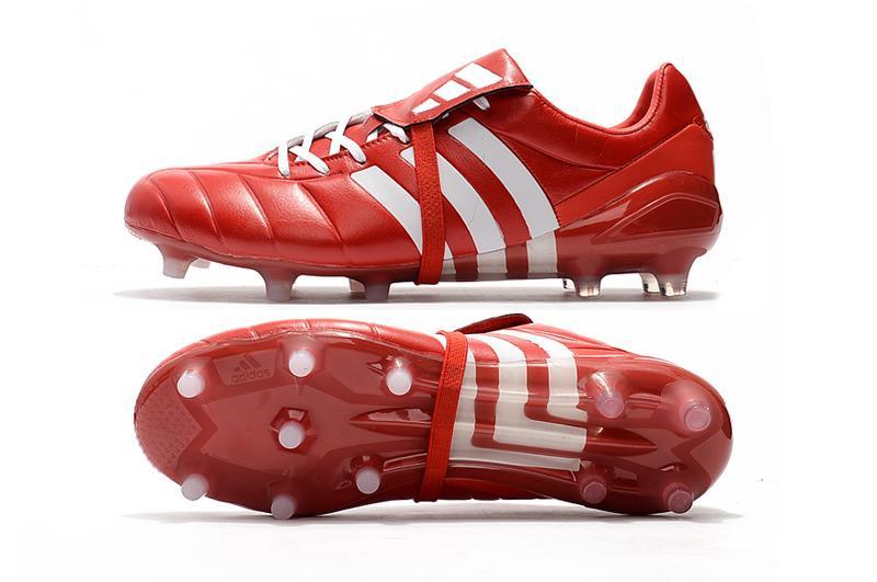 Chuteira Adidas Predator Mania Champagne Campo