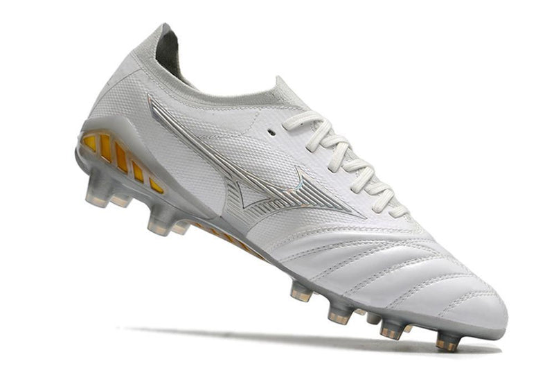 Chuteira Mizuno Morelia NEO III Campo