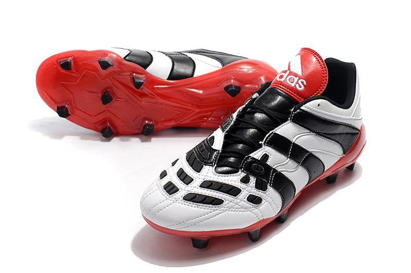 Chuteira Adidas Predator Accelerator Campo