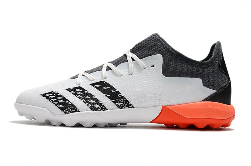 Chuteira adidas Predator Freak .3 Society