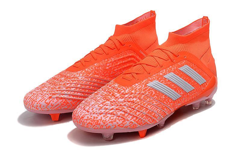 Chuteira Adidas Predator 19.1 Campo