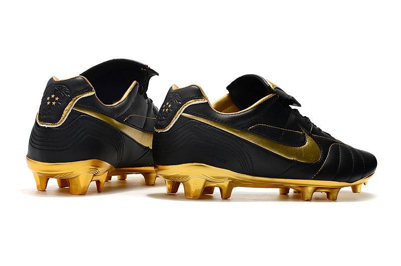 Chuteira Nike Tiempo Legend 7 R10 Elite Campo