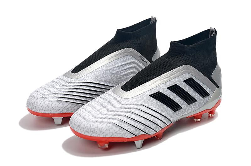 Chuteira adidas Predator 19 Campo