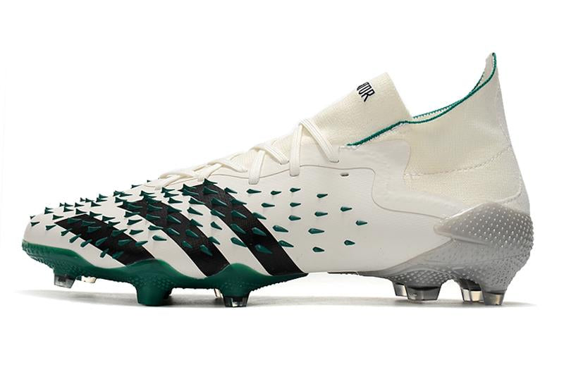 Chuteira adidas Predator Freak .1 Campo