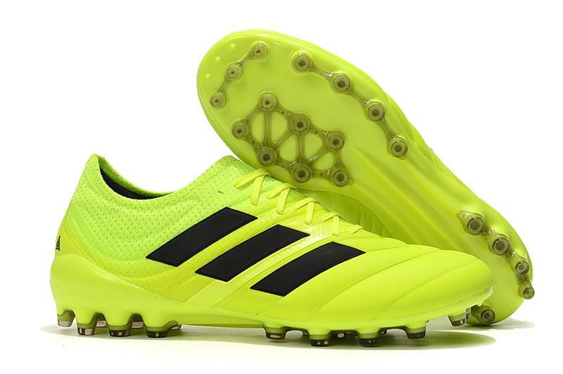 Chuteira Adidas Copa 19.1 Campo