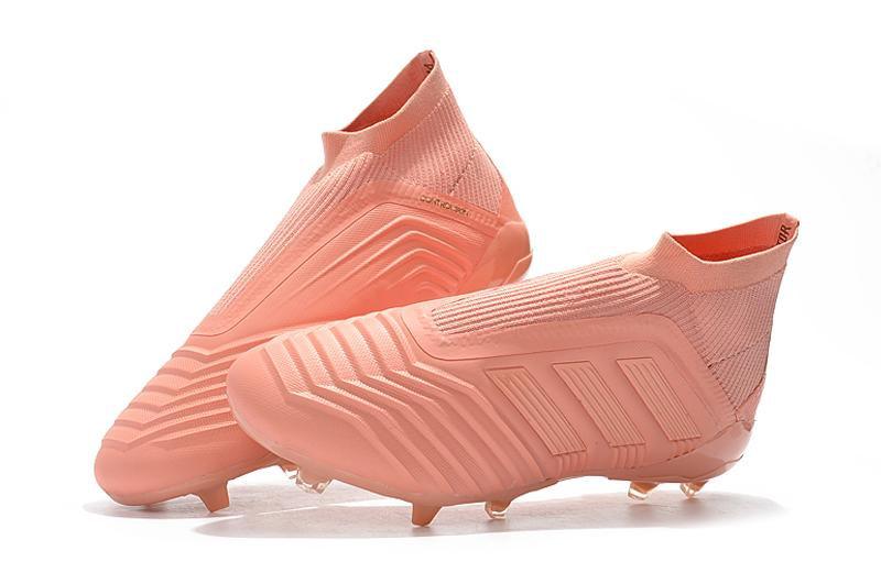 Chuteira adidas Predator 18+ Campo