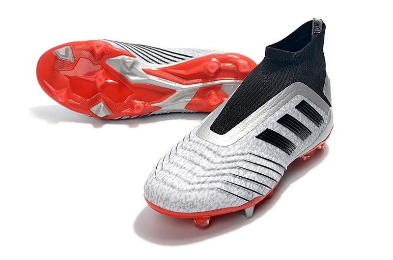 Chuteira adidas Predator 19 Campo