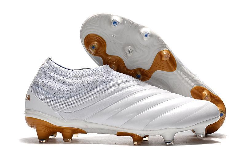 Chuteira Adidas Copa 19+ Campo