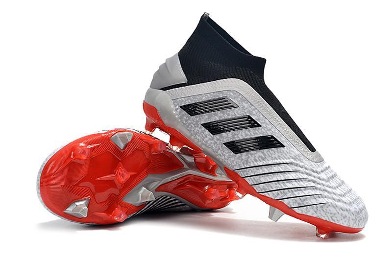 Chuteira adidas Predator 19 Campo