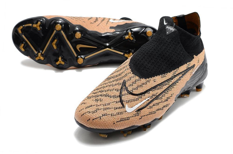 Chuteira Nike Phantom GX Elite FG Campo