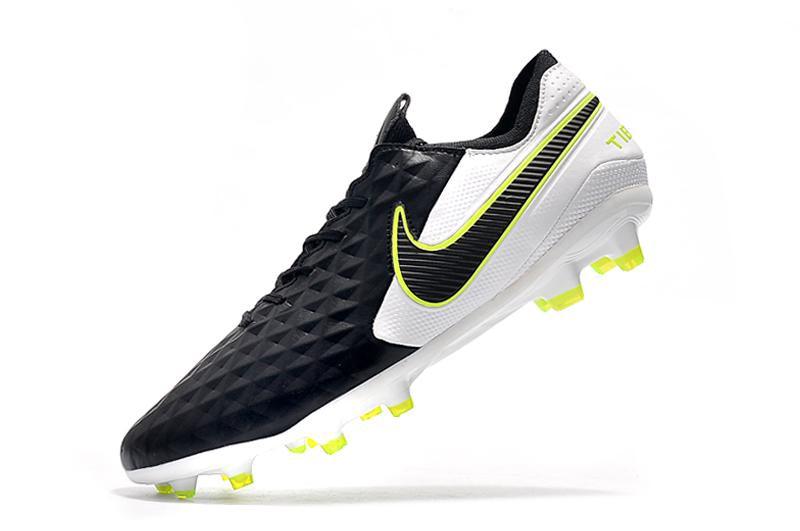 Chuteira Nike Tiempo Legend 8 Elite Campo