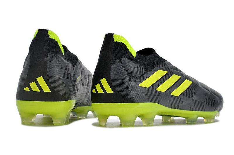 Chuteira Adidas Copa PureFirm Ground Campo