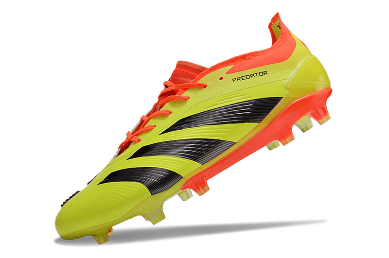 Chuteira Adidas Predator Campo