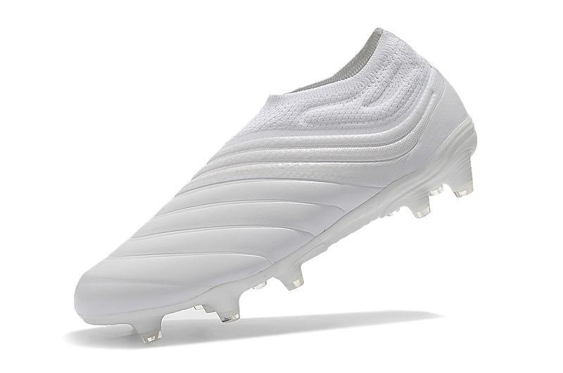 Chuteira Adidas Copa 19+ Campo