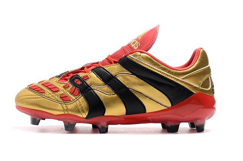 Chuteira Adidas Predator Accelerator Campo