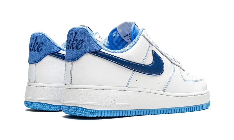 Tênis Air Force 1 Feminino "White University Blue" Branco / Azul