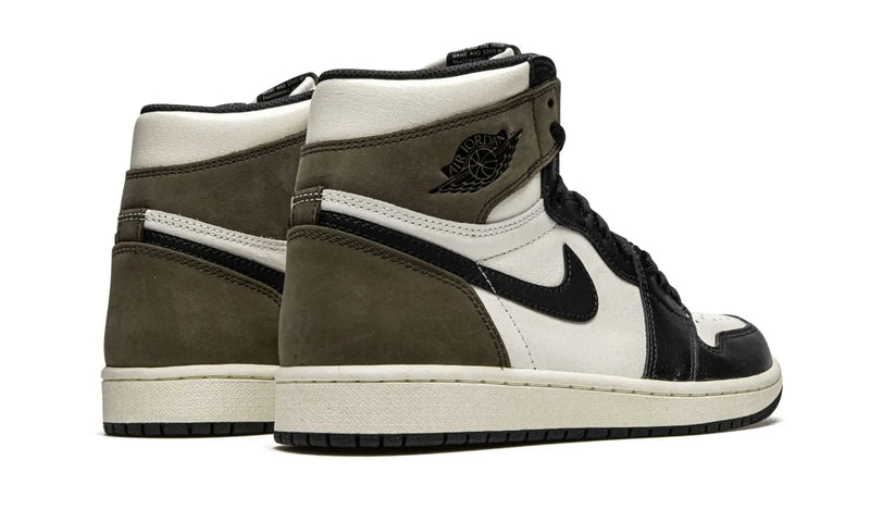 Tênis Air Jordan 1 High "Dark Mocha" Marrom