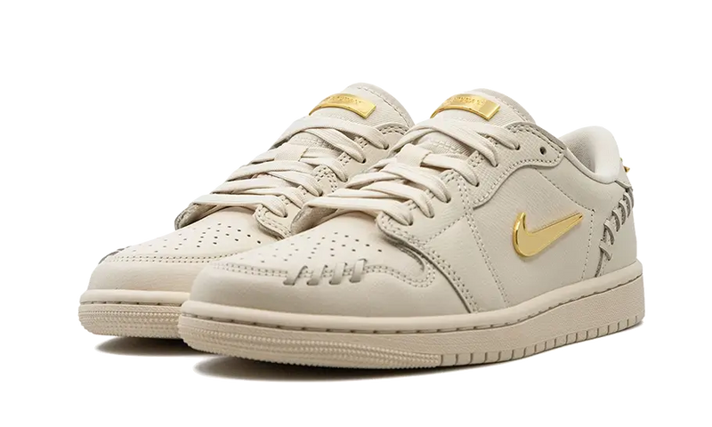 Air Jordan 1 Low Method of Make Legend Light Brown