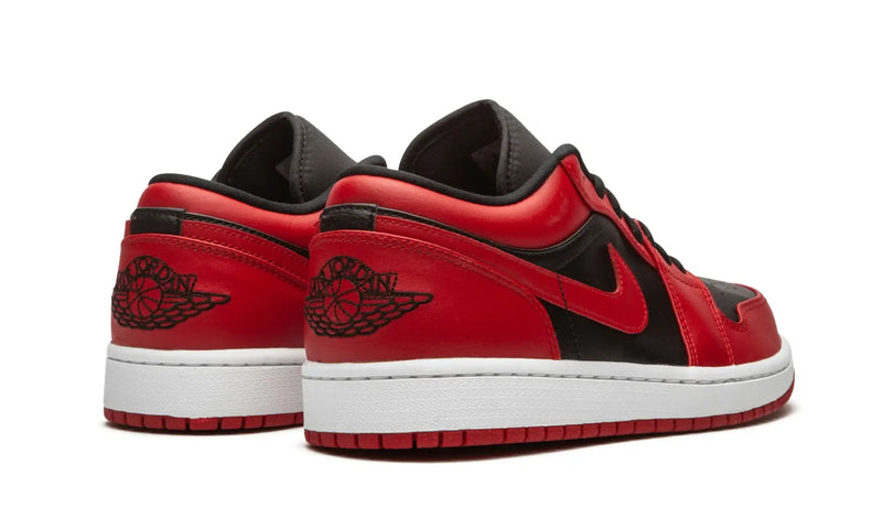 Tênis Air Jordan 1 Low "Reverse Bred"