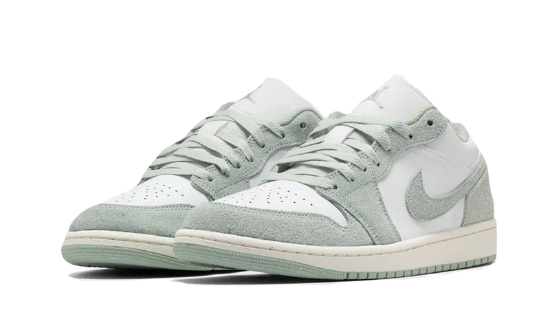 Air Jordan 1 Low SE White Seafoam