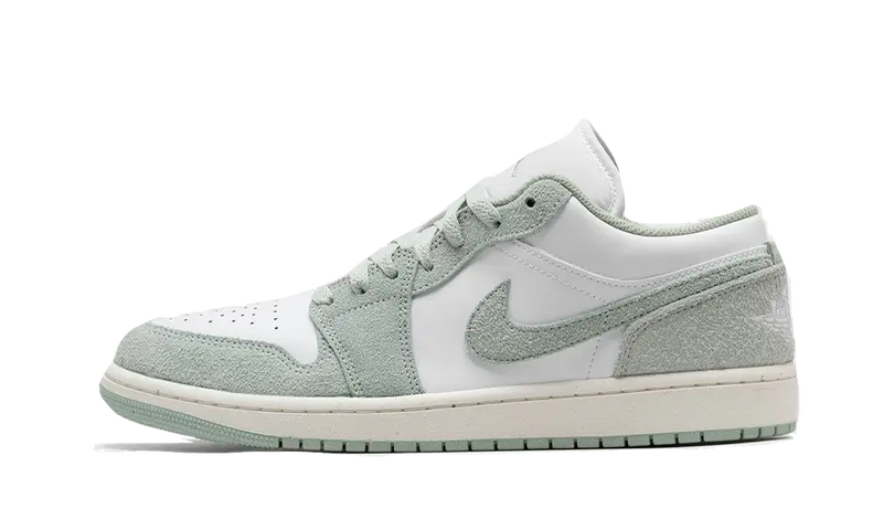 Air Jordan 1 Low SE White Seafoam