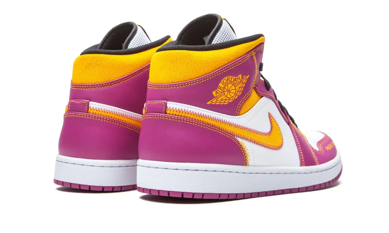 Tênis Air Jordan 1 Mid "Dia De Los Muertos" Rosa