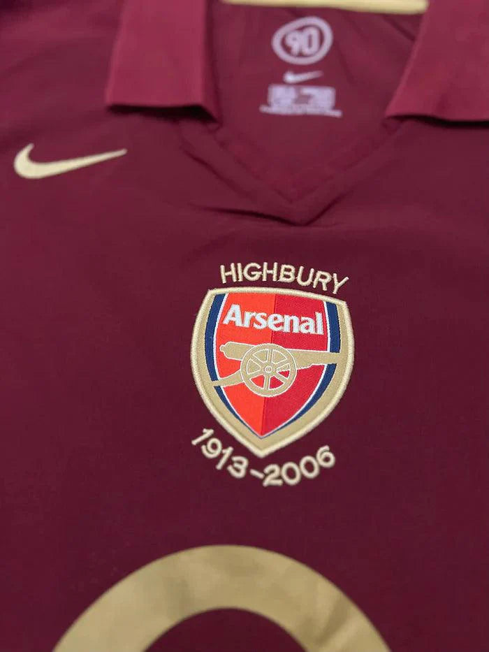 Camisa Arsenal Titular Retro 2005/06 - Nike Torcedor Masculina