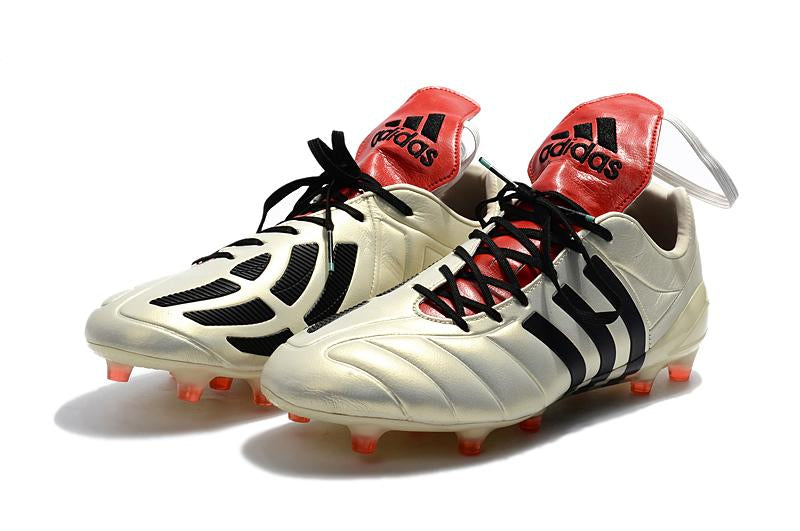 Chuteira Adidas Predator Mania Champagne Campo