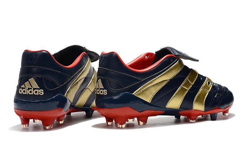 Chuteira Adidas Predator Accelerator Campo