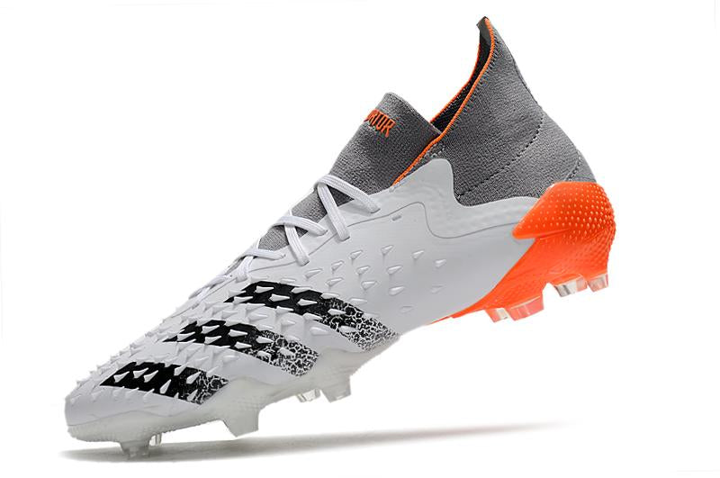 Chuteira adidas Predator Freak .1 Campo