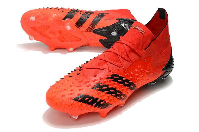 Chuteira adidas Predator Freak .1 Campo