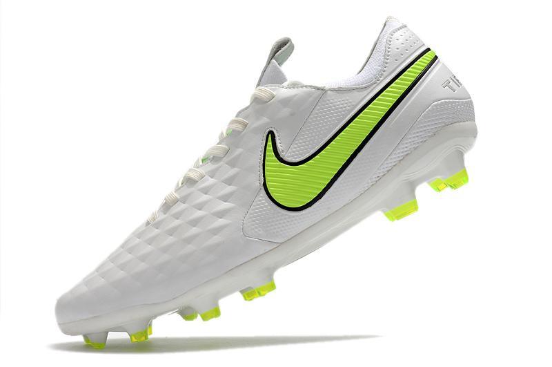 Chuteira Nike Tiempo Legend 8 Elite Campo