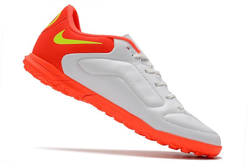 Chuteira Nike Tiempo Legend 9 Club Society