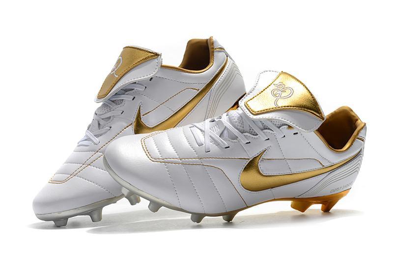 Chuteira Nike Tiempo Legend 7 R10 Elite Campo