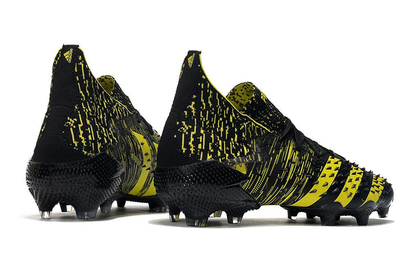 Chuteira adidas Predator Freak .1 Campo