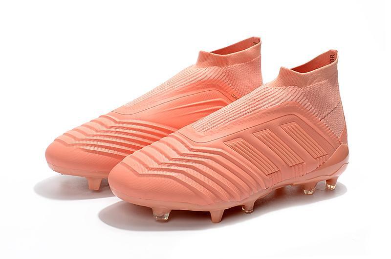 Chuteira adidas Predator 18+ Campo