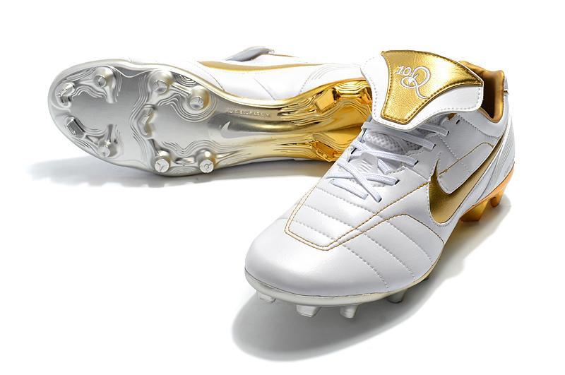 Chuteira Nike Tiempo Legend 7 R10 Elite Campo