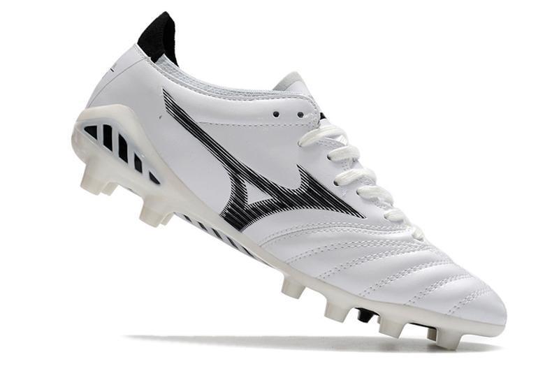 Chuteira Mizuno Morelia NEO III Campo