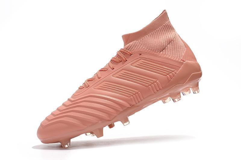 Chuteira adidas Predator 18 Campo