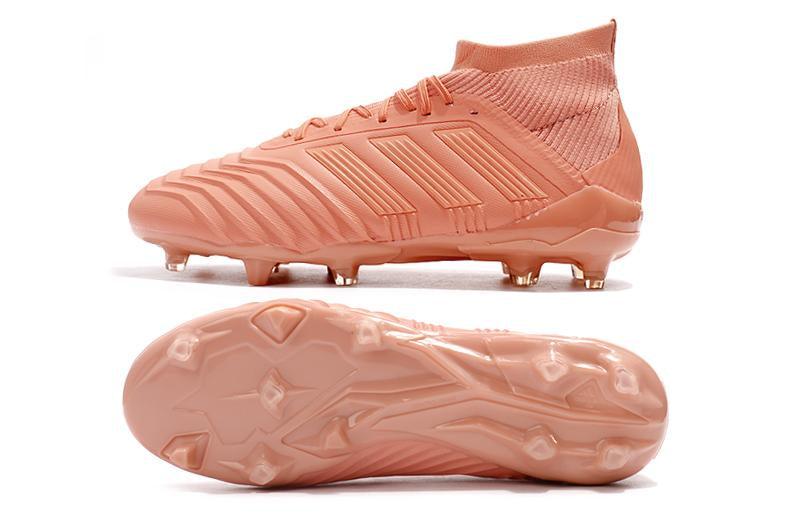 Chuteira adidas Predator 18 Campo