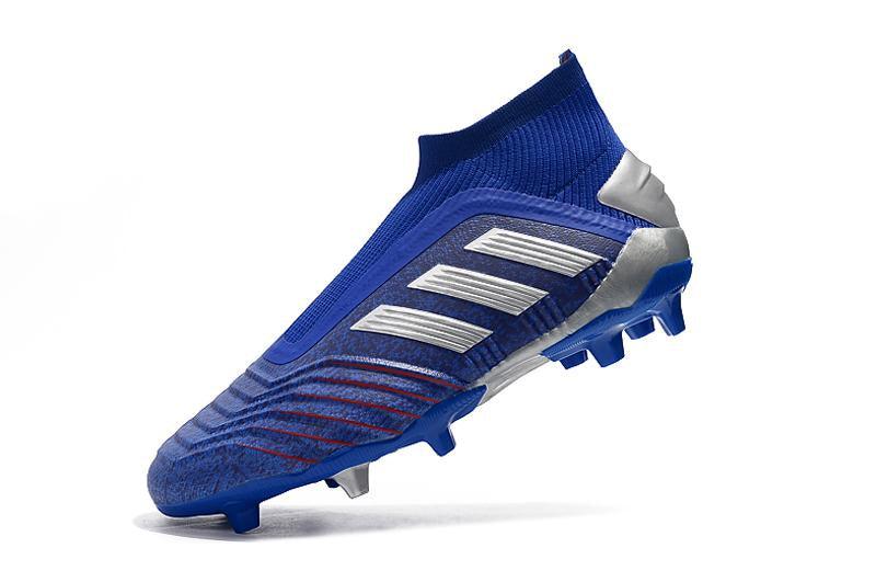 Chuteira adidas Predator 19 Campo