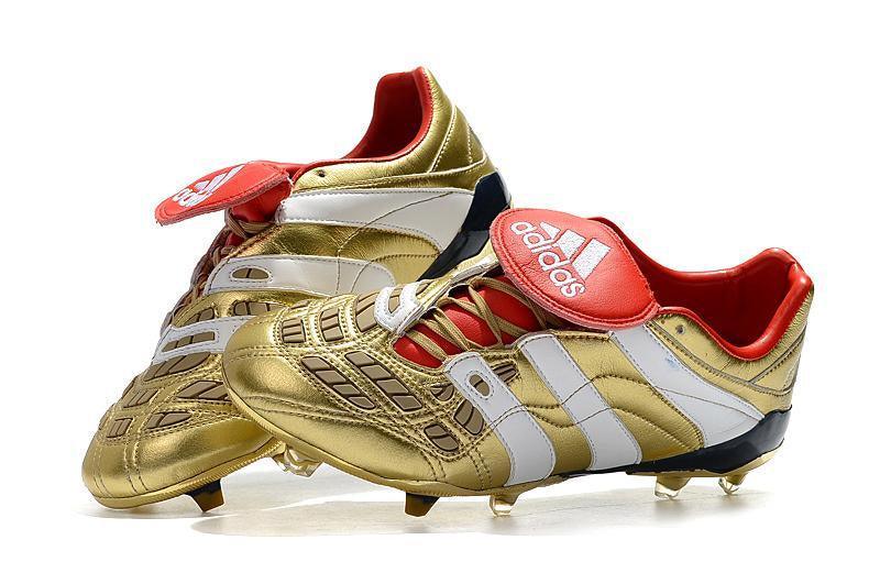 Chuteira Adidas Predator Accelerator Campo