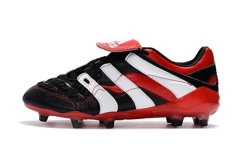 Chuteira Adidas Predator Accelerator Campo