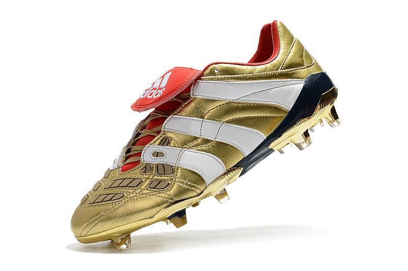 Chuteira Adidas Predator Accelerator Campo