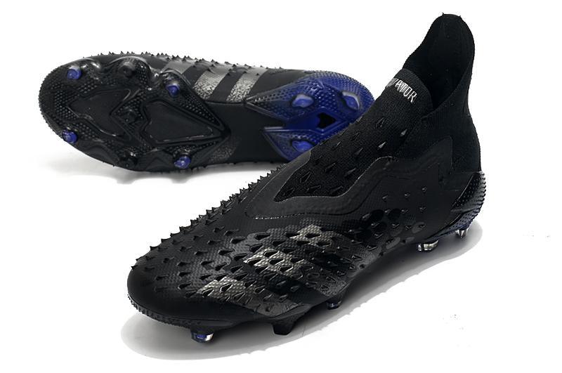 Chuteira adidas Predator Freak+ Campo