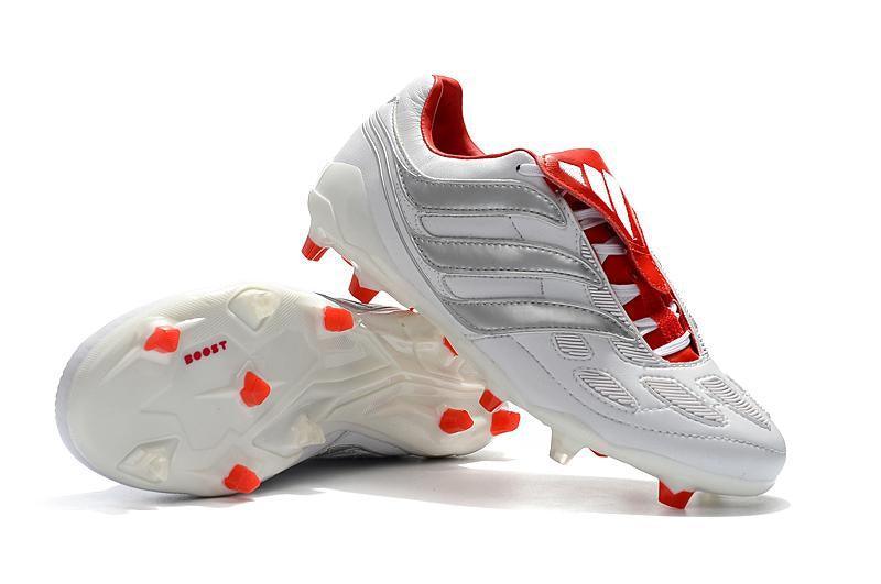 Chuteira Adidas Predator Precision Campo